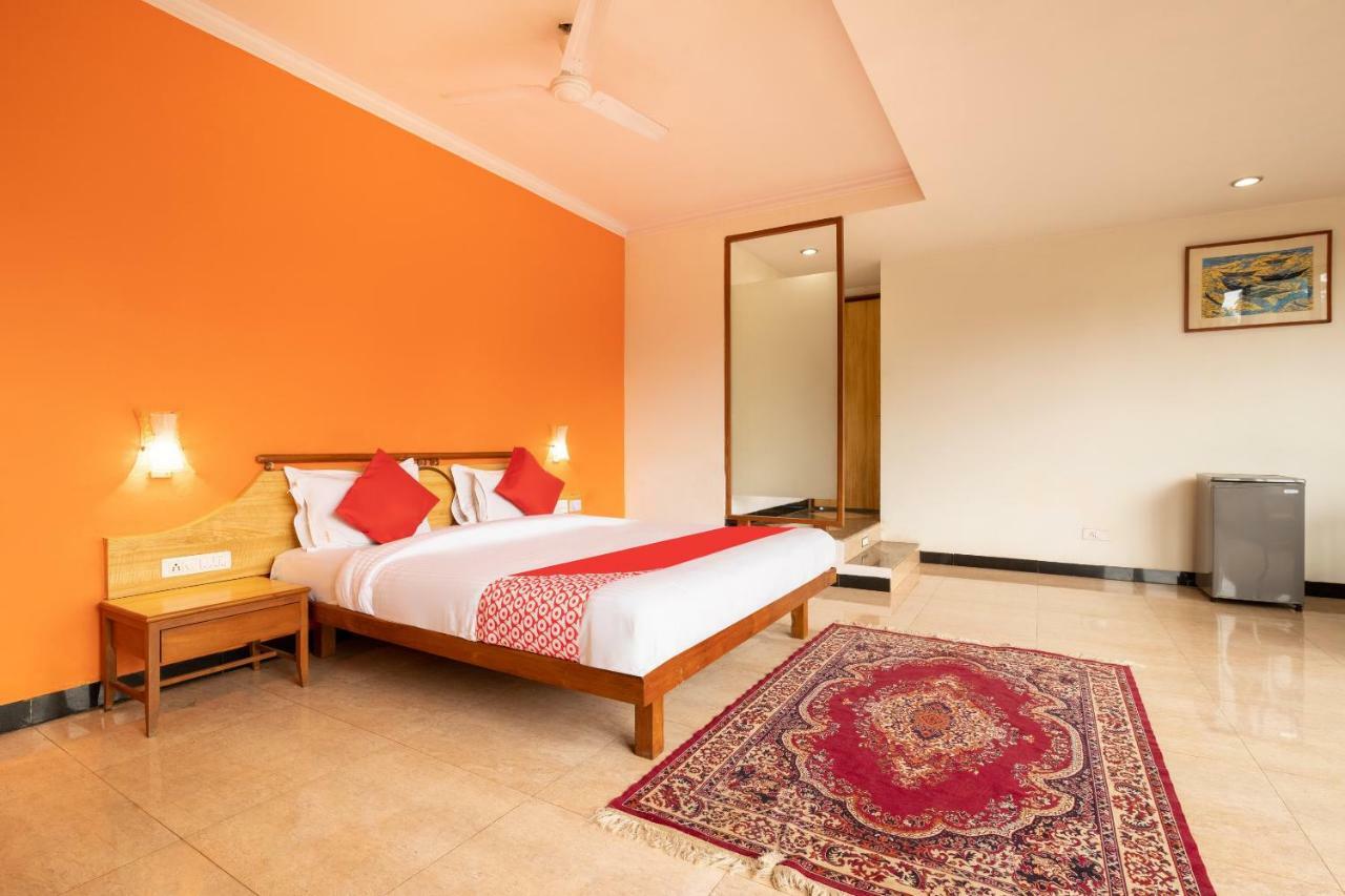 Oyo 44695 Hotel Mango Sawantwadi Exterior photo